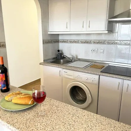 Appartement Beachfront 1-bed With Stunning Views Fuengirola