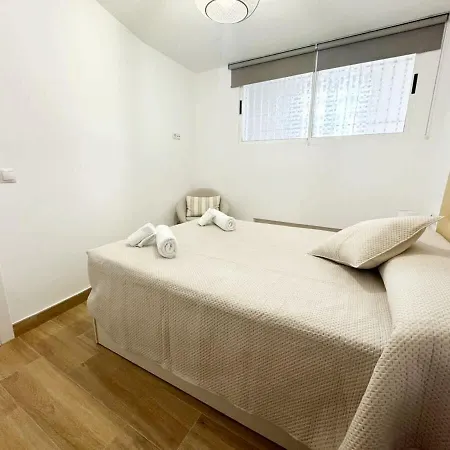 Beachfront 1-bed With Stunning Views Apartamento Fuengirola